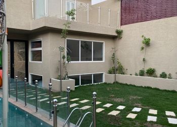 شاليه بالعاب مائية والعاب اطفال 