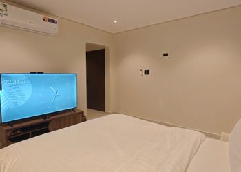 استديو بسرير ماستر