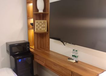 استديو بسرير ماستر وجلسة جانبية
