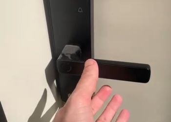 استديو هادئ بسرير ماستر 