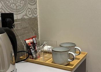 استديو بسرير ماستر وجلسة جانبية