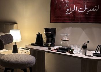 استديو هادئ بسرير ماستر 