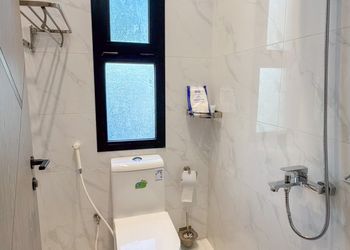 استديو بسرير ماستر وجلسة جانبية