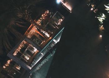 استراحة بمسبح وجلسة خارجية