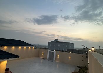 استراحة بجلسة خارجية ومجالس 