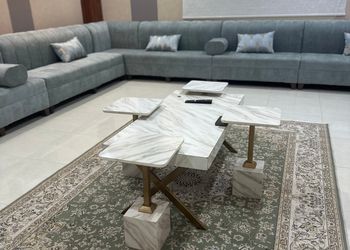 شاليه بمسطح اخضر ومسبح 