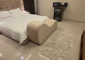 استديو بسرير ماستر