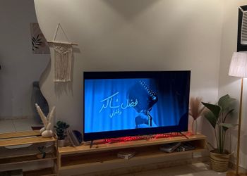استديو بأثاث مريح وبسيط