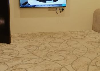 شاليه بجلسه خارجيه على المسبح 