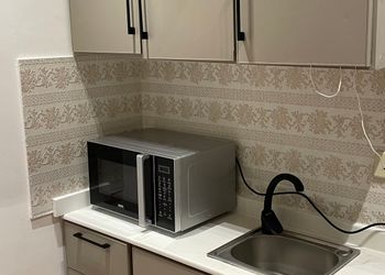 شقة أنيقة بصالة وغرفة نوم