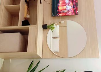 استديو بسرير ماستر وجلسة جانبية 