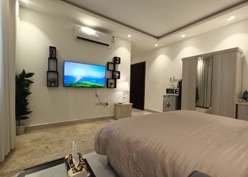 استديو بسرير ماستر 