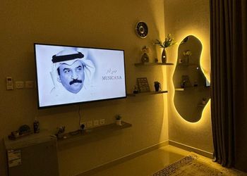 استديو بسرير ماستر وجلسة 