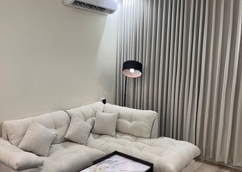 استديو هادئ بدخول ذاتي 
