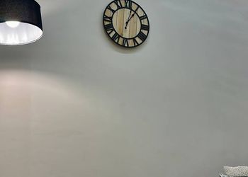 استديو بسرير ماستر وجلسة جانبية