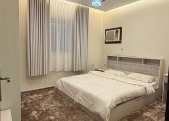 استديو بسرير ماستر وجلسة خارجية 