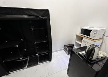 استديو بدخول ذاتي وسرير ماستر