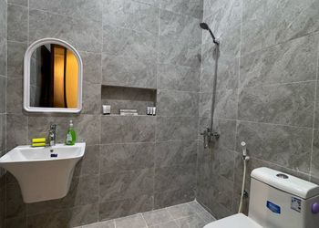 استديو بسرير ماستر وجلسة جانبية