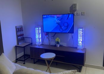 استديو بسرير ماستر