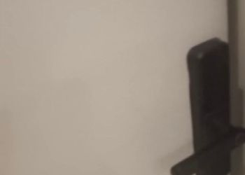استديو بسرير ماستر وجلسة جانبية