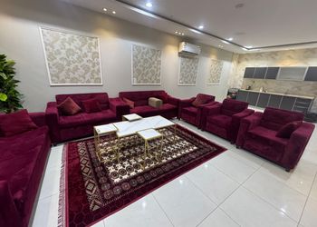 شاليه بألعاب أطفال ومسبح