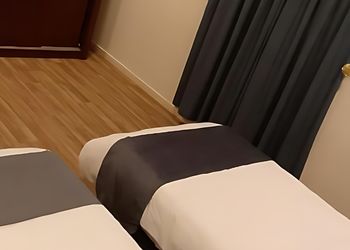 شقة بغرفة معيشة وغرفة نوم 