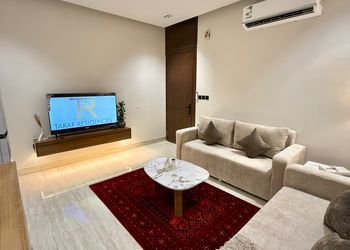 شقة بدخول ذاتي وغرفة نوم مريحة 