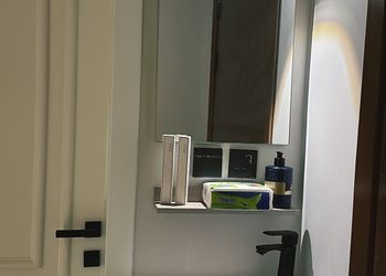 استديو هادئ بسرير ماستر 