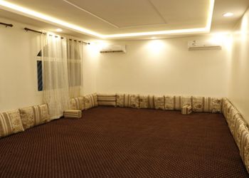 مزرعه بجلسات خارجيه وبيت شعر 