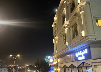 شقة بأثاث مريح وبسيط 