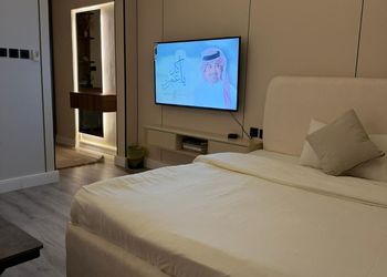استديو بسرير ماستر