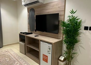 استديو هادئ بسرير ماستر 