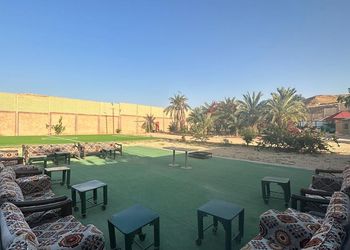 استراحة بملحق خارجي ومسبح