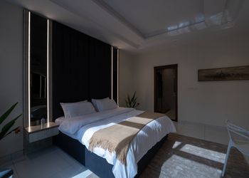 شقة بغرفتين نوم وتصميم أنيق 