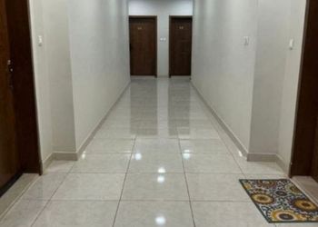 شقة بغرفة جلوس وغرفة نوم