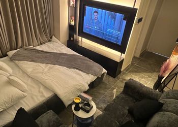 استديو هادئ بسرير ماستر 