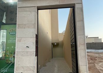شقة بصالة وغرفة نوم