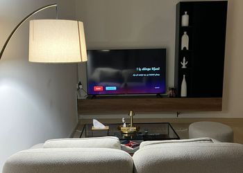 استديو بسرير ماستر وجلسة جانبية