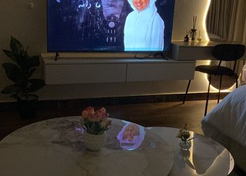 استديو بسرير ماستر وجلسة جانبية 