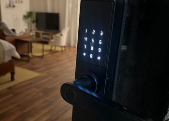 استديو باثاث مريح وبسيط 