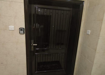 شقة بغرفة معيشة وغرفة نوم 