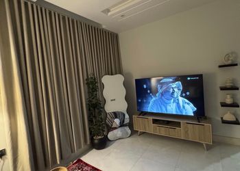 استديو هادئ بسرير ماستر
