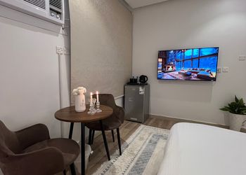 استديو هادئ بسرير ماستر 
