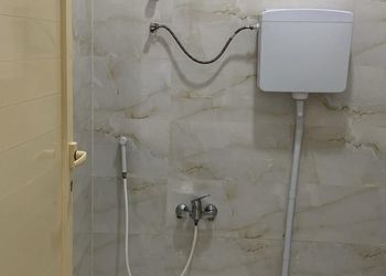 شقة بغرفة جلوس وغرفتين نوم 