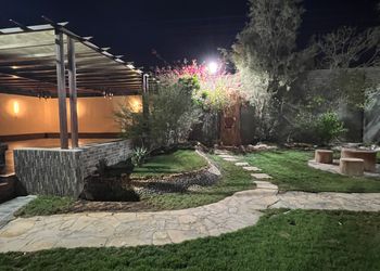 استراحة بمسطح اخضر و العاب اطفال