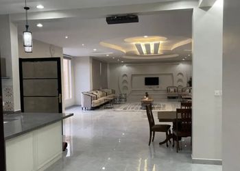 شاليه بمسطح اخضر ومسبح