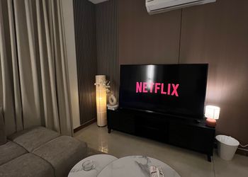 استديو بسرير ماستر وجلسة جانبية 