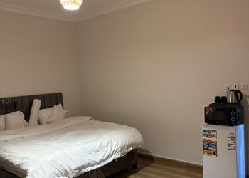 استديو بدخول ذاتي وسرير مريح 