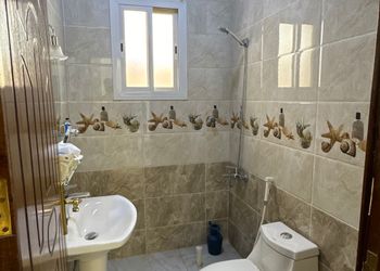 شقة بغرفتين نوم وصالة جلوس