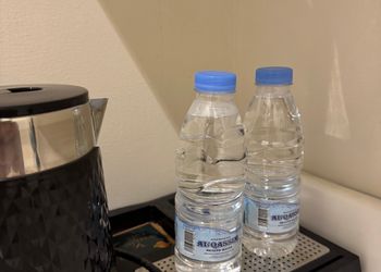 استديو بسرير ماستر وجلسة جانبية 